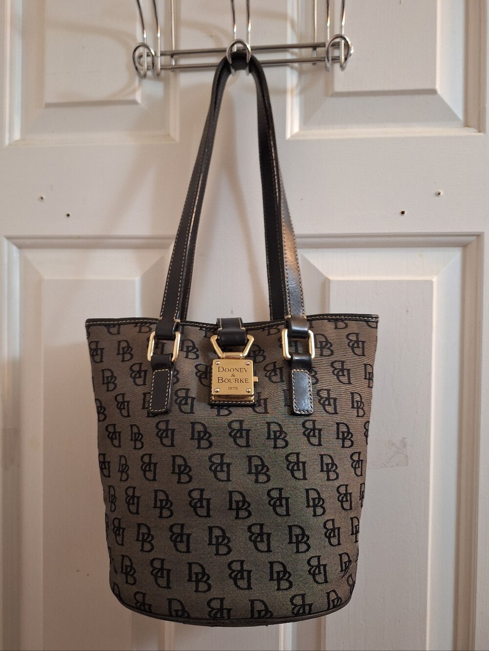 Dooney & Bourke Black Logo Canvas Bucket Tote Bag - Picture 4 of 17